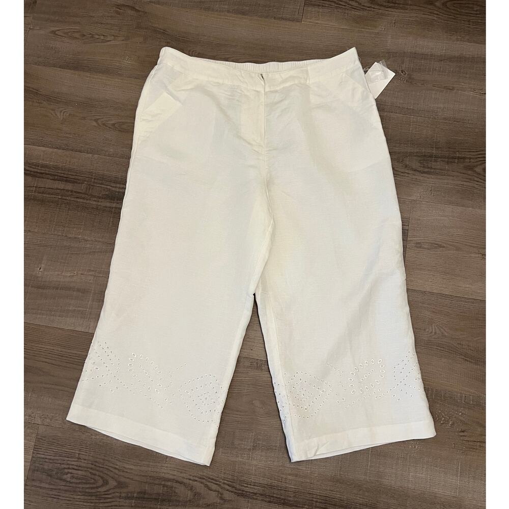 NWT White Linen Blend Eyelet Cropped Pants / Capris